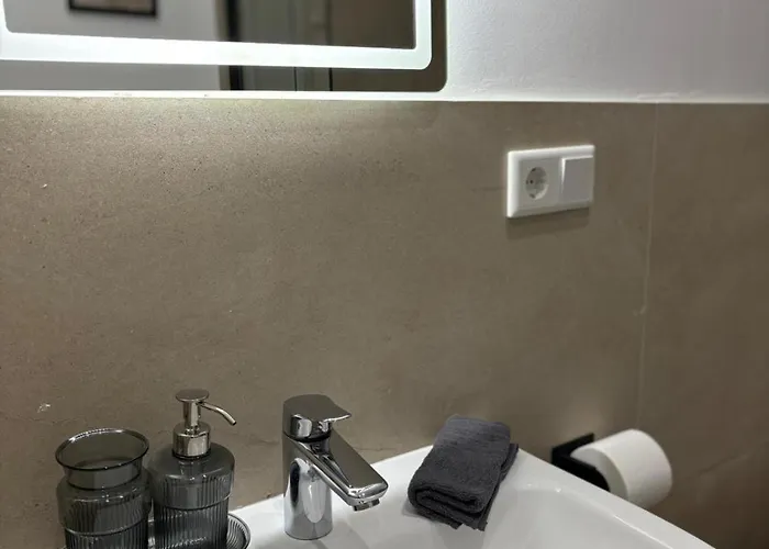 Daire Modernes 1 1 Fuer Monteure & Handwerker Mit Wlan *